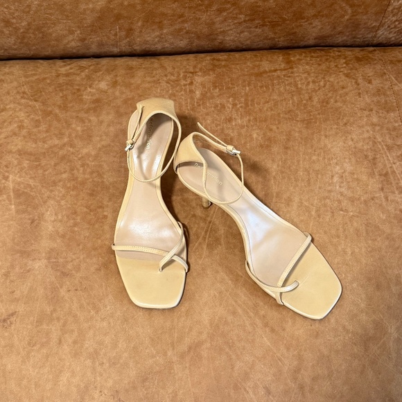 Reformation Gigi Strappy Sandal - Picture 1 of 1